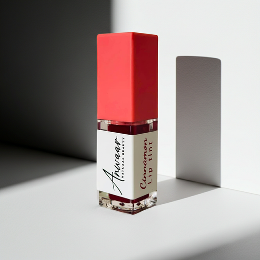 تنت الشفاه بالقرفة